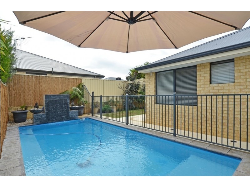 36 Galileo Ave, Tapping WA 6065