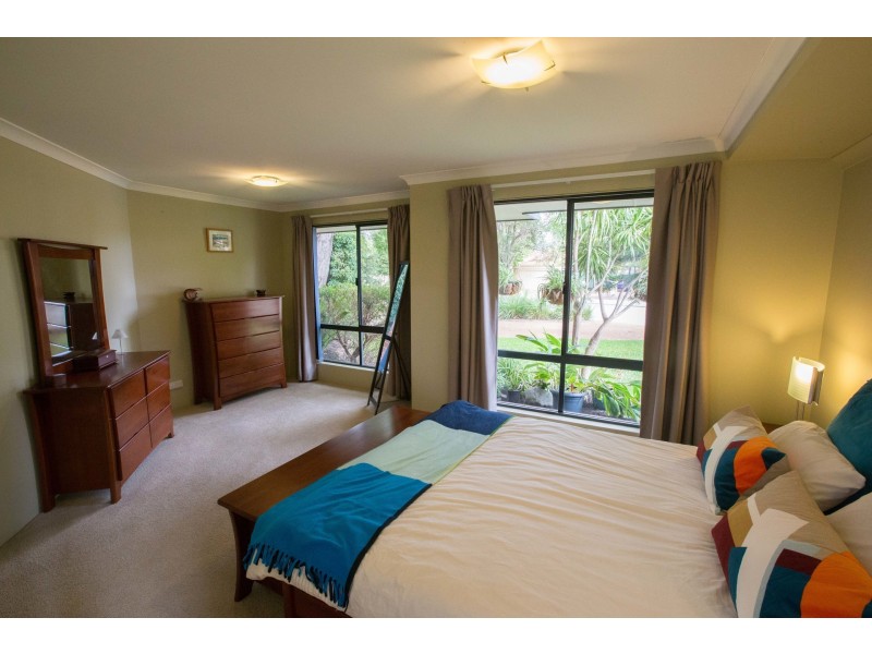 11 Klem Avenue, Redcliffe WA 6104