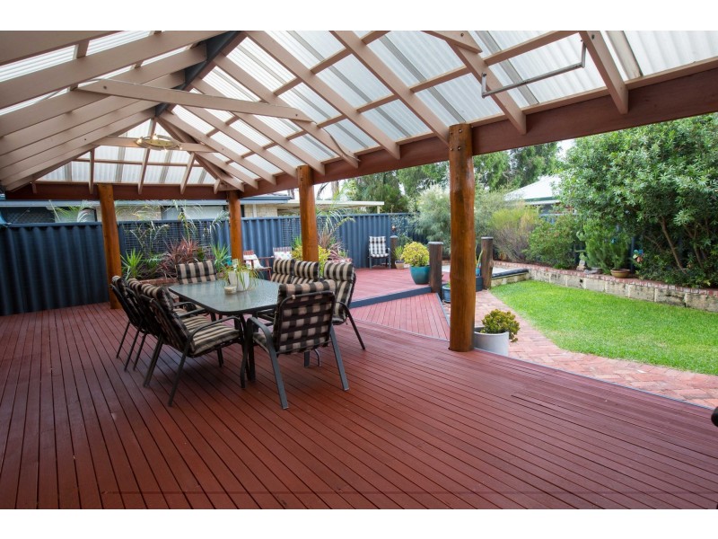 11 Klem Avenue, Redcliffe WA 6104