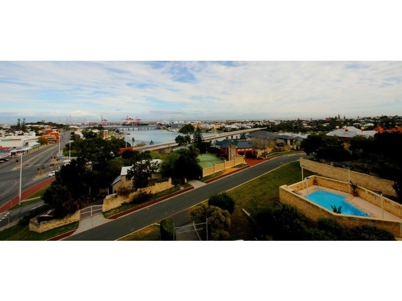 23/2 Angwin Street, East Fremantle WA 6158
