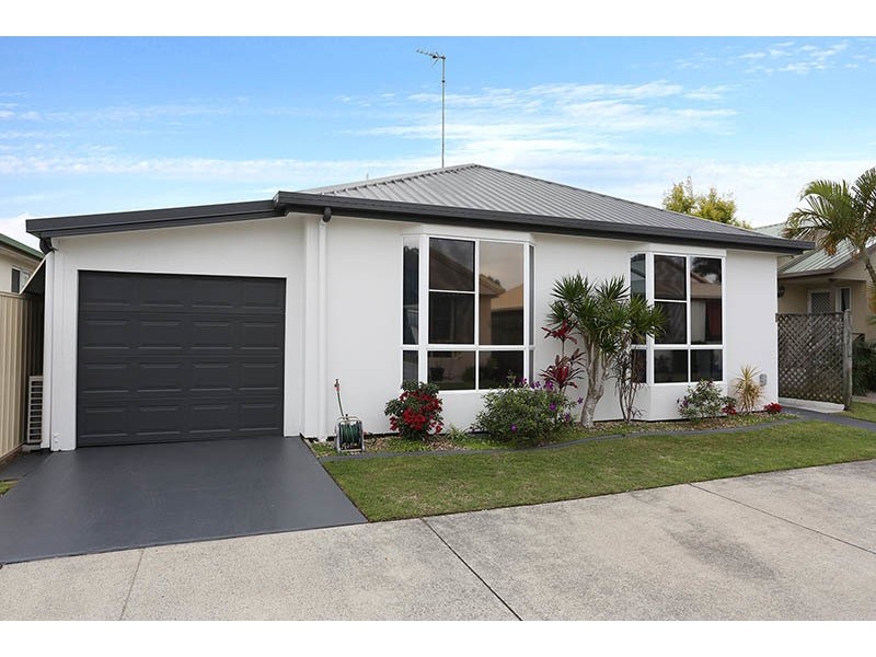 132/70 Hansford Rd, Coombabah QLD 4216