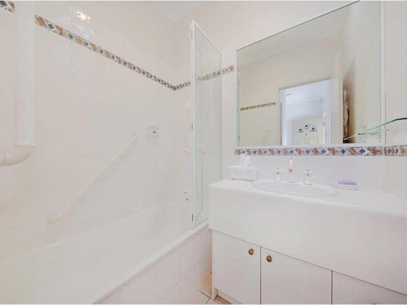 11/136 Meadowlands Rd, Carina QLD 4152