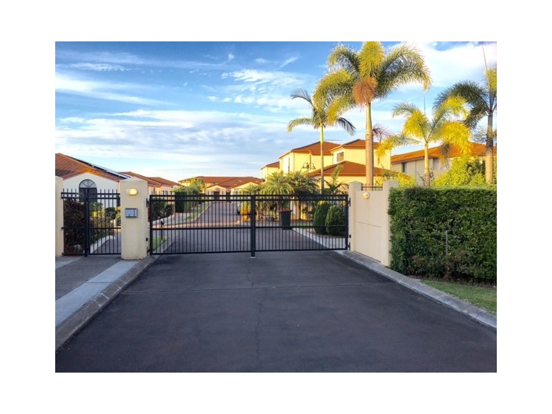 11/136 Meadowlands Rd, Carina QLD 4152