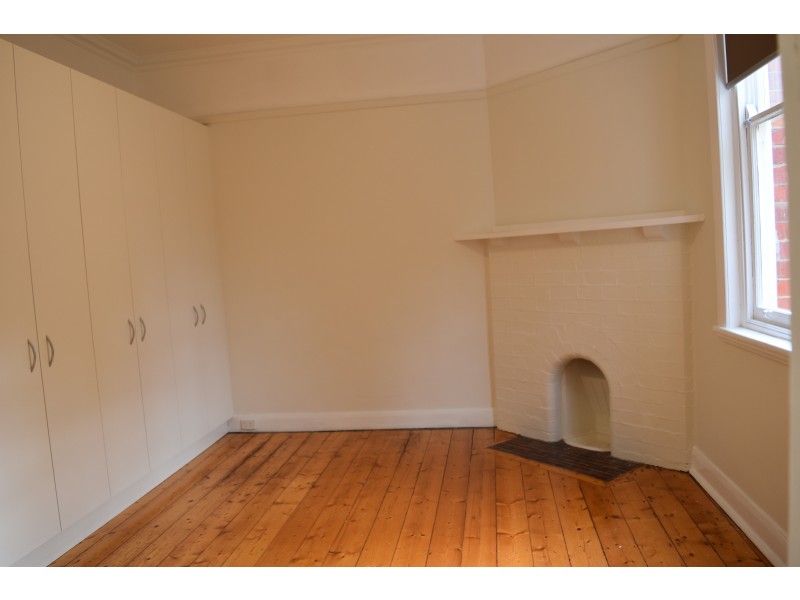 73 Dickens St, Elwood VIC 3184