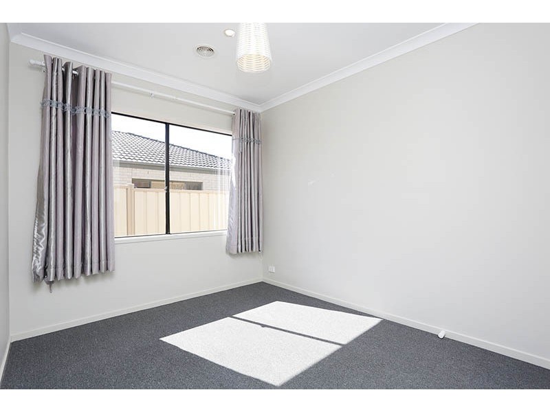 66 Federation blvd, Truganina VIC 3029