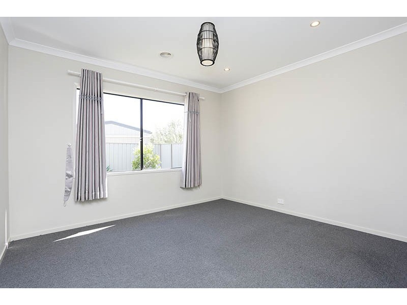 66 Federation blvd, Truganina VIC 3029