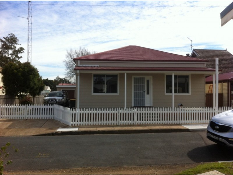 16 Ward Street, Maitland NSW 2320