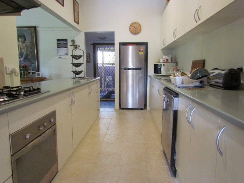 6 Raglan Street, Yea VIC 3717