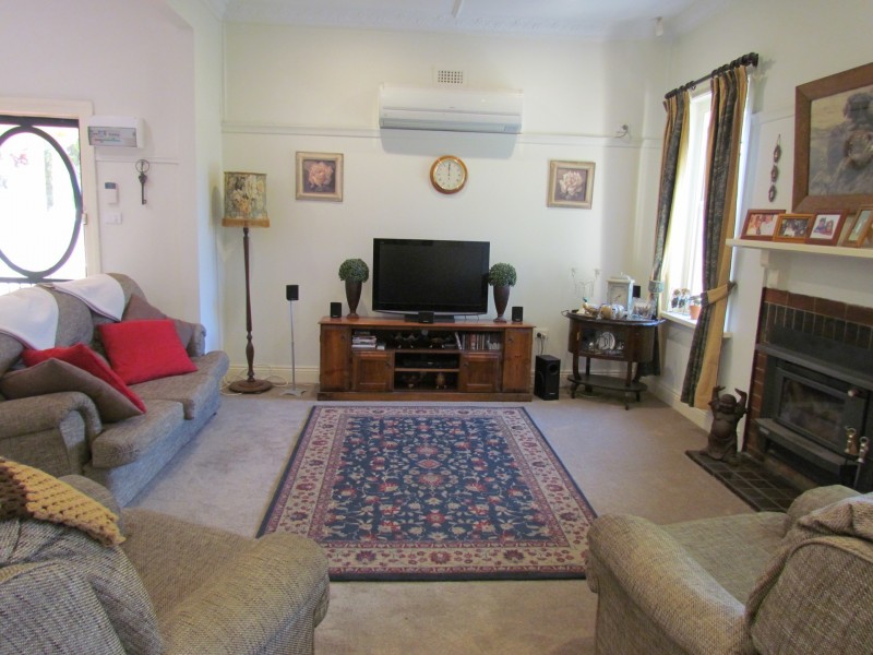 6 Raglan Street, Yea VIC 3717