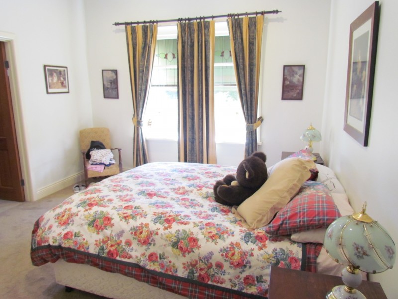 6 Raglan Street, Yea VIC 3717