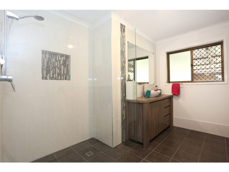 12 Greber Road, Beerwah QLD 4519