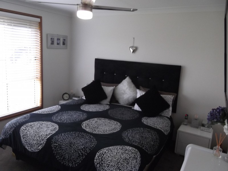 5 Meroo Road, Bomaderry NSW 2541