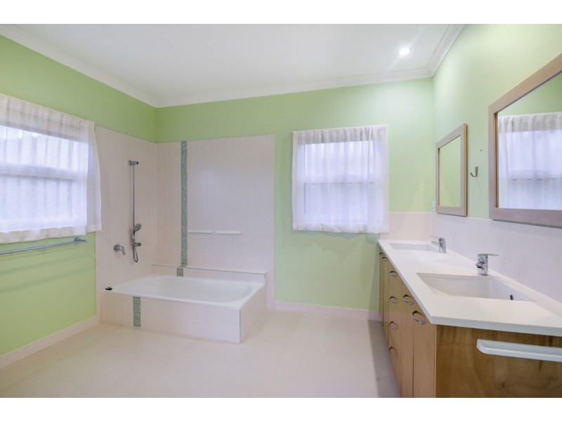 7 Coolamon View, Currumbin Valley QLD 4223