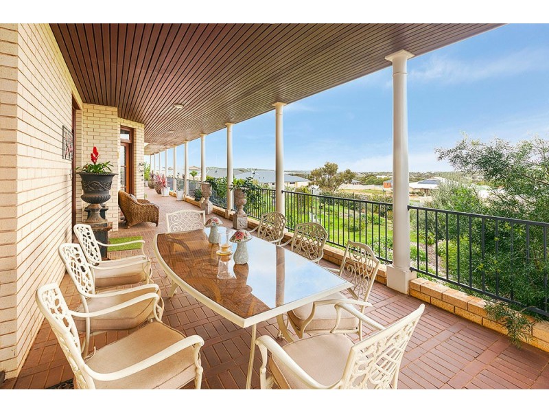 41 FAIRWAY BEND, Northam WA 6401