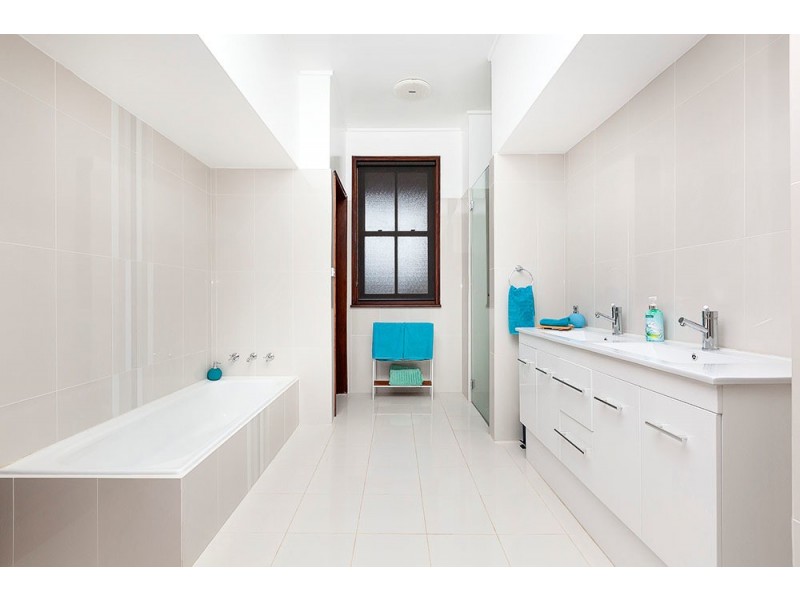 41 FAIRWAY BEND, Northam WA 6401