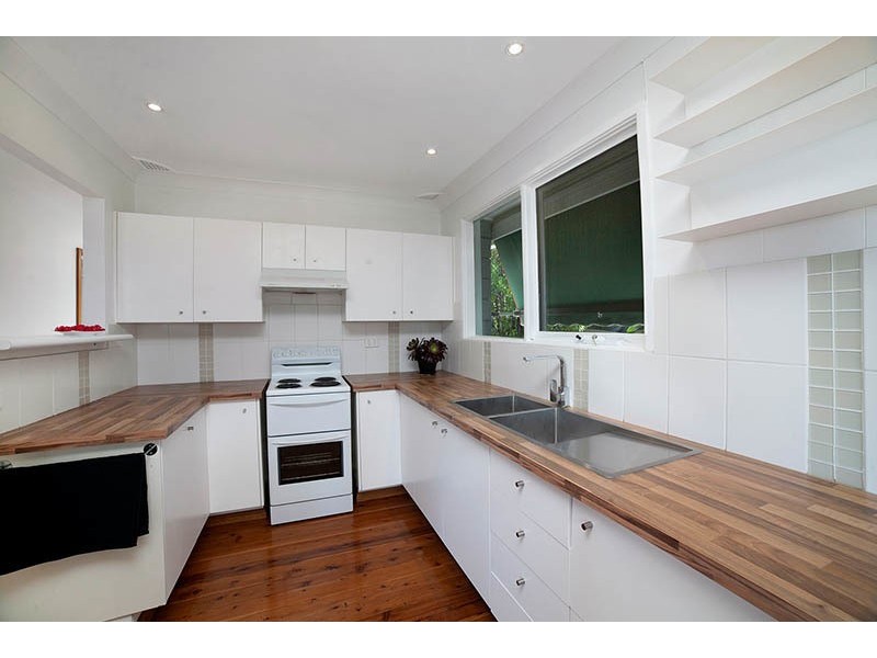 97B Landy Drive, Mount Warrigal NSW 2528