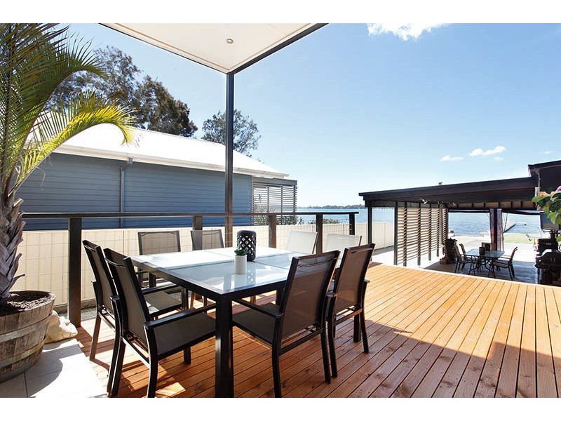37 Grand Parade, Bonnells Bay NSW 2264