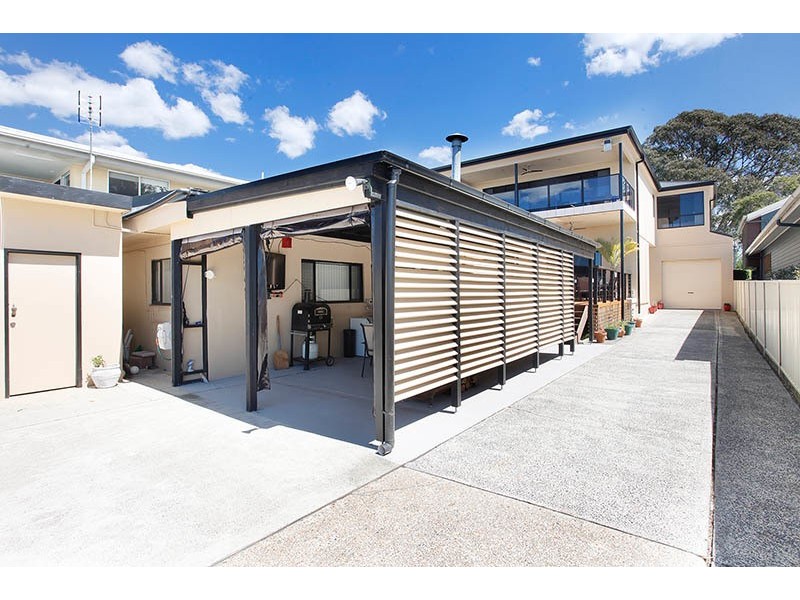 37 Grand Parade, Bonnells Bay NSW 2264