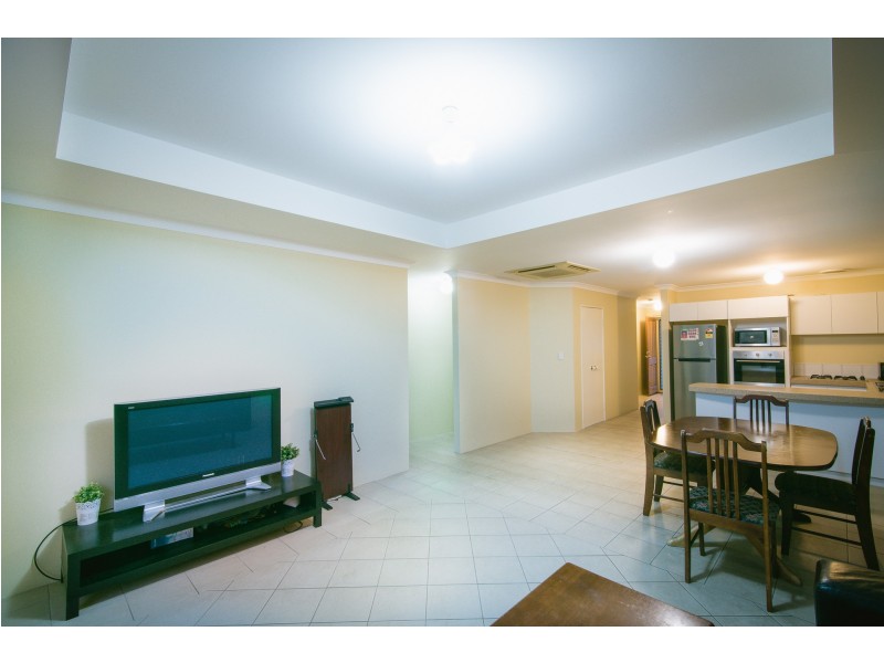 4 Benia Rise, Alexander Heights WA 6064