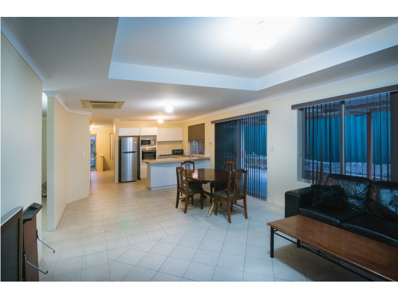 4 Benia Rise, Alexander Heights WA 6064