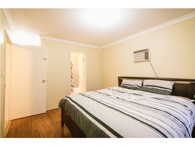 4 Benia Rise, Alexander Heights WA 6064