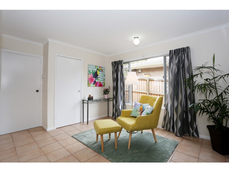 63 Pandeen Rd, Rochedale South QLD 4123