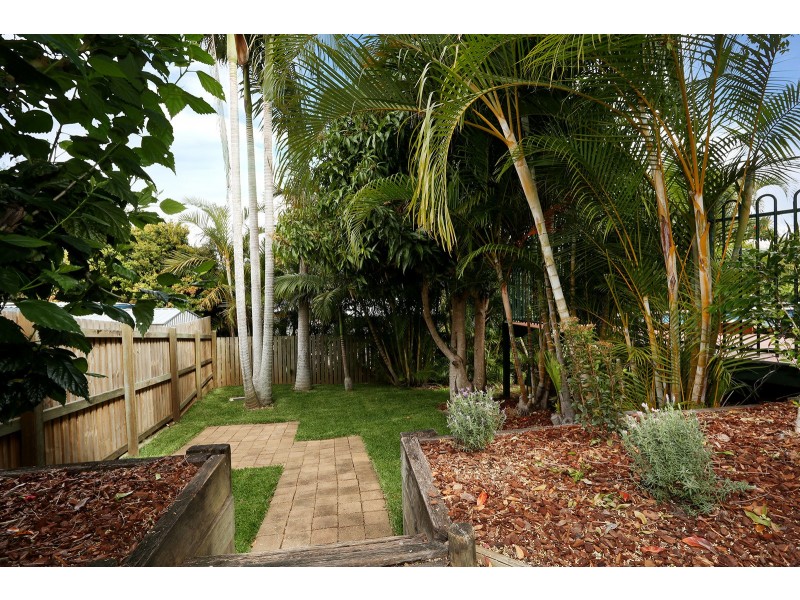 63 Pandeen Rd, Rochedale South QLD 4123