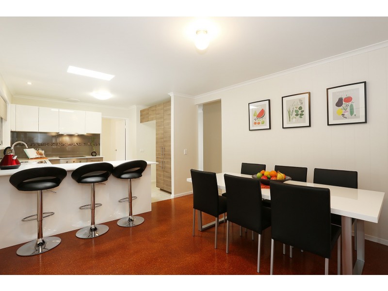 63 Pandeen Rd, Rochedale South QLD 4123