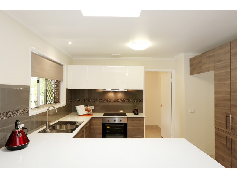 63 Pandeen Rd, Rochedale South QLD 4123