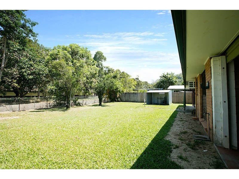 41 Brooks Street, Whitfield QLD 4870