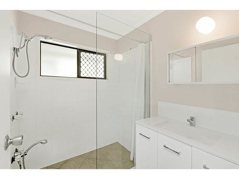 41 Brooks Street, Whitfield QLD 4870