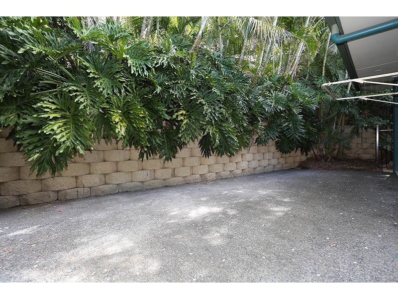 28/2 Ridgeline Way, Highland Park QLD 4211