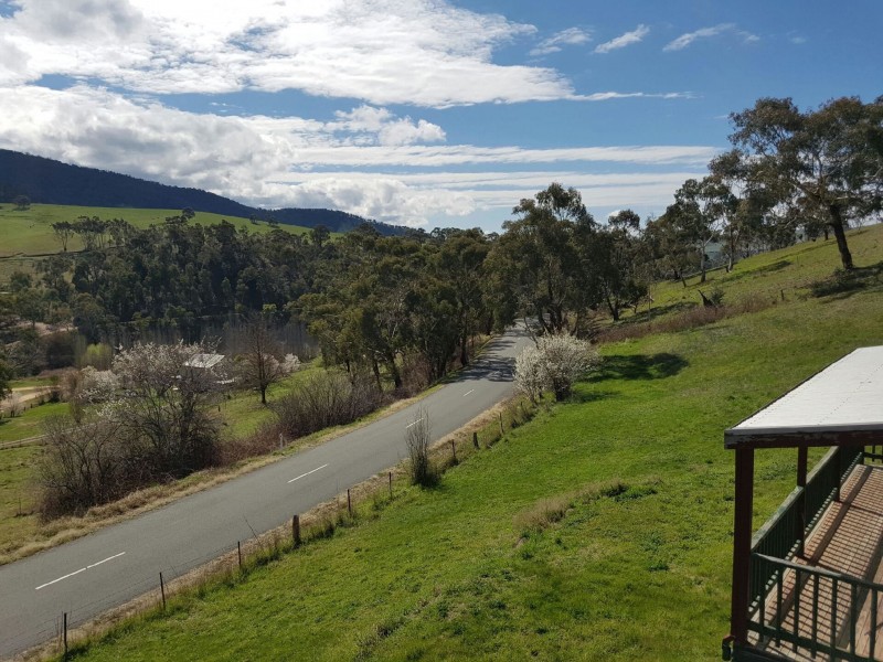 Unit 1-4/18 Crisp Street, Omeo VIC 3898