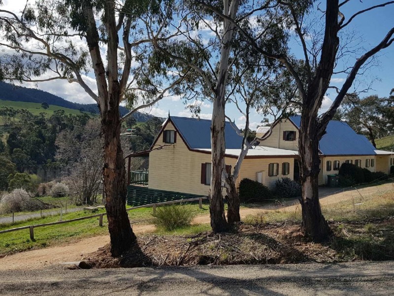 Unit 1-4/18 Crisp Street, Omeo VIC 3898