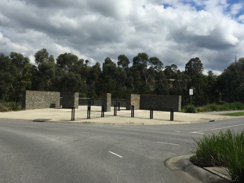 69 Fallingwater Drive, Pakenham VIC 3810