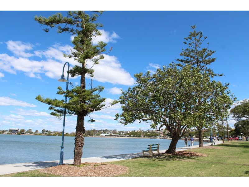 103  Kingsley Terrace, Manly QLD 4179