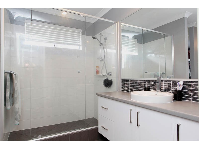 61 Mardo Ave, Australind WA 6233