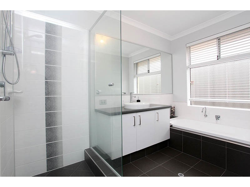 61 Mardo Ave, Australind WA 6233