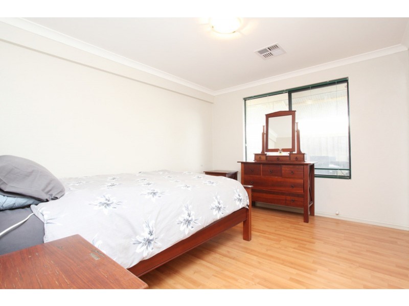 19 Glenelg Way, Meadow Springs WA 6210