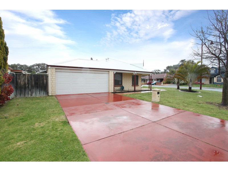 19 Glenelg Way, Meadow Springs WA 6210