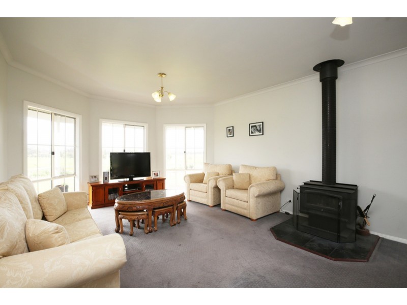 467 Gellibrand Tonks Rd, Earlston VIC 3669