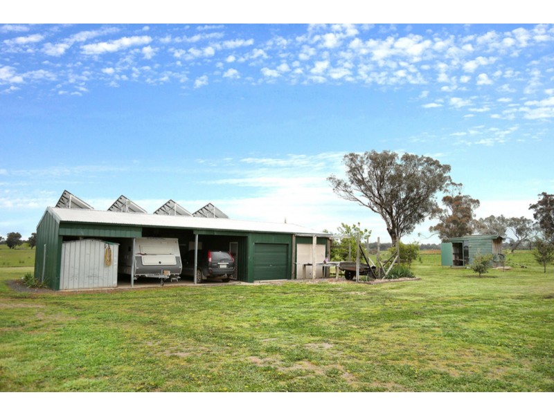 467 Gellibrand Tonks Rd, Earlston VIC 3669