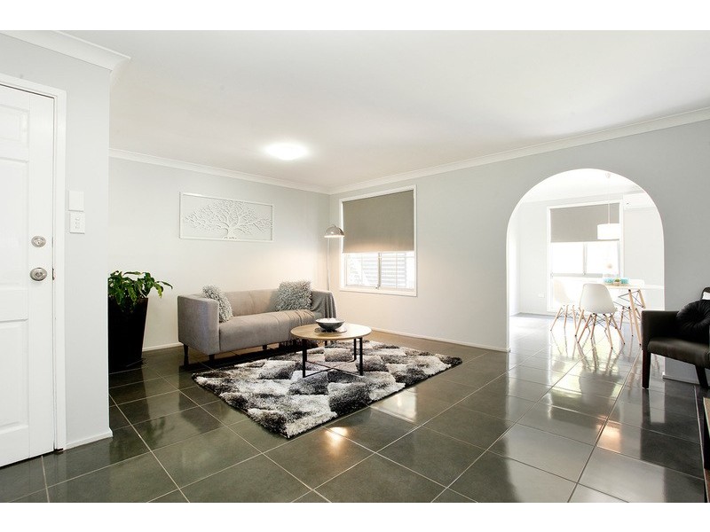 33 Glading Close, Lake Haven NSW 2263