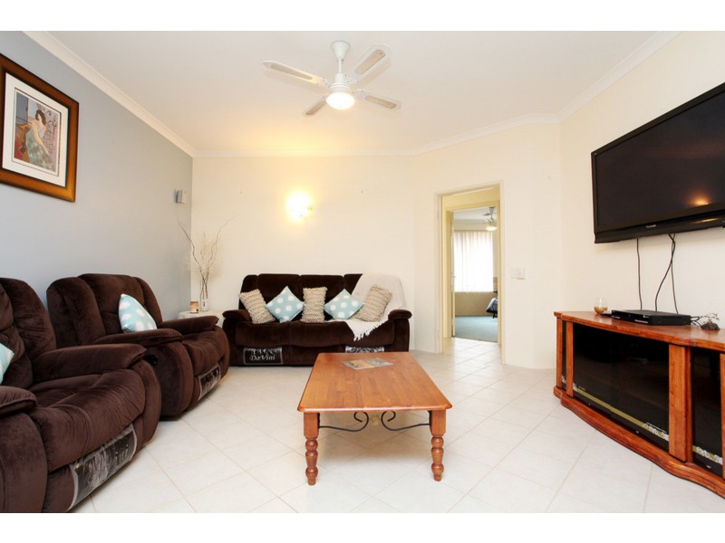 19 Grandmere Pde, Meadow Springs WA 6210