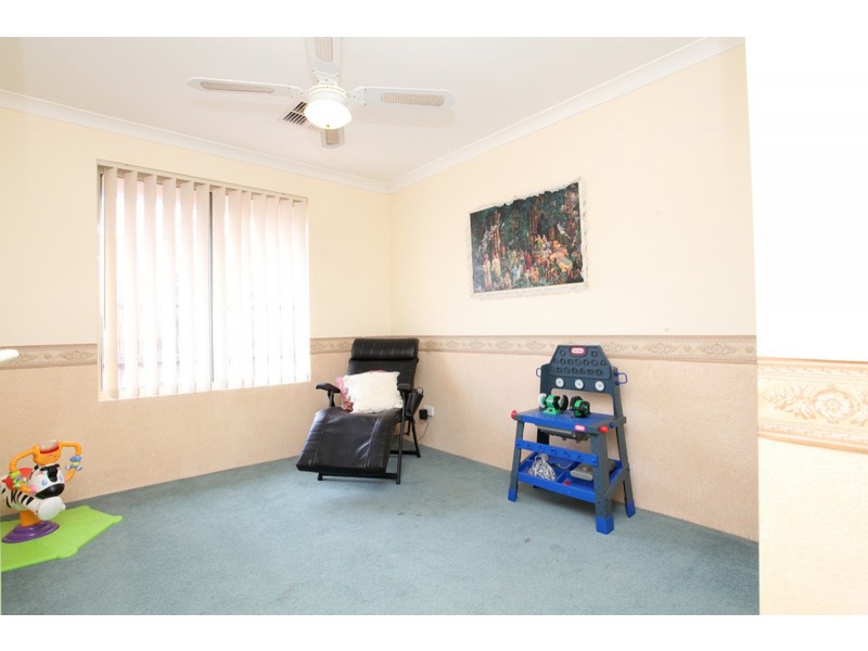 19 Grandmere Pde, Meadow Springs WA 6210