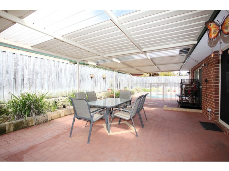 19 Grandmere Pde, Meadow Springs WA 6210