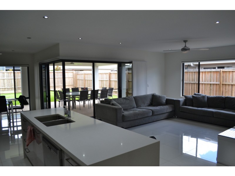 28 Bristlebird Circuit, Forest Glen QLD 4556