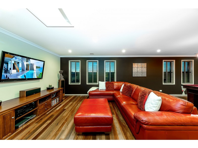 25 Sunset Blvd, Eagle Point VIC 3878