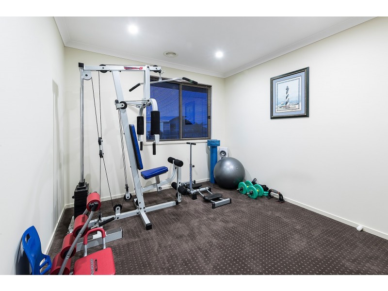 25 Sunset Blvd, Eagle Point VIC 3878