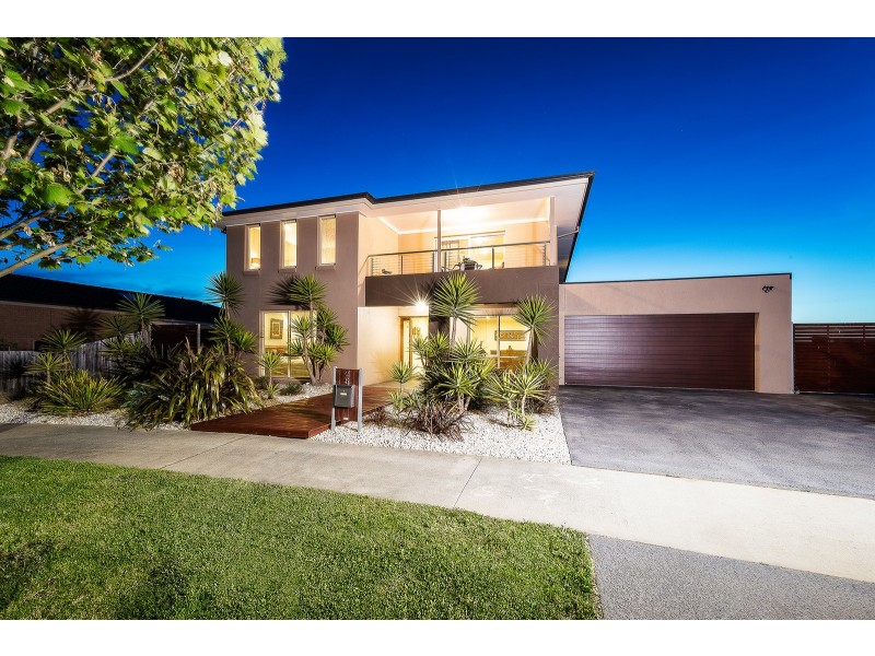 25 Sunset Blvd, Eagle Point VIC 3878